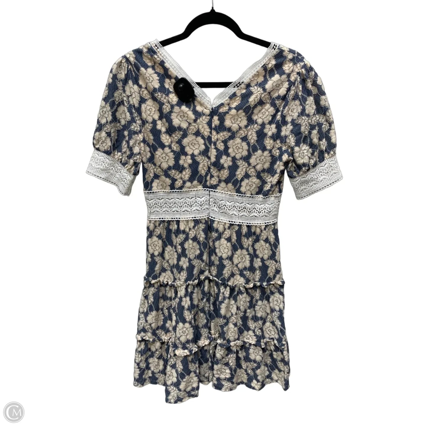 Dress Casual Short By Clothes Mentor In Floral Print, Size: M