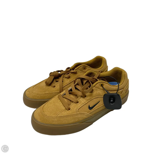 Shoes Sneakers By Nike In Tan, Size: 7