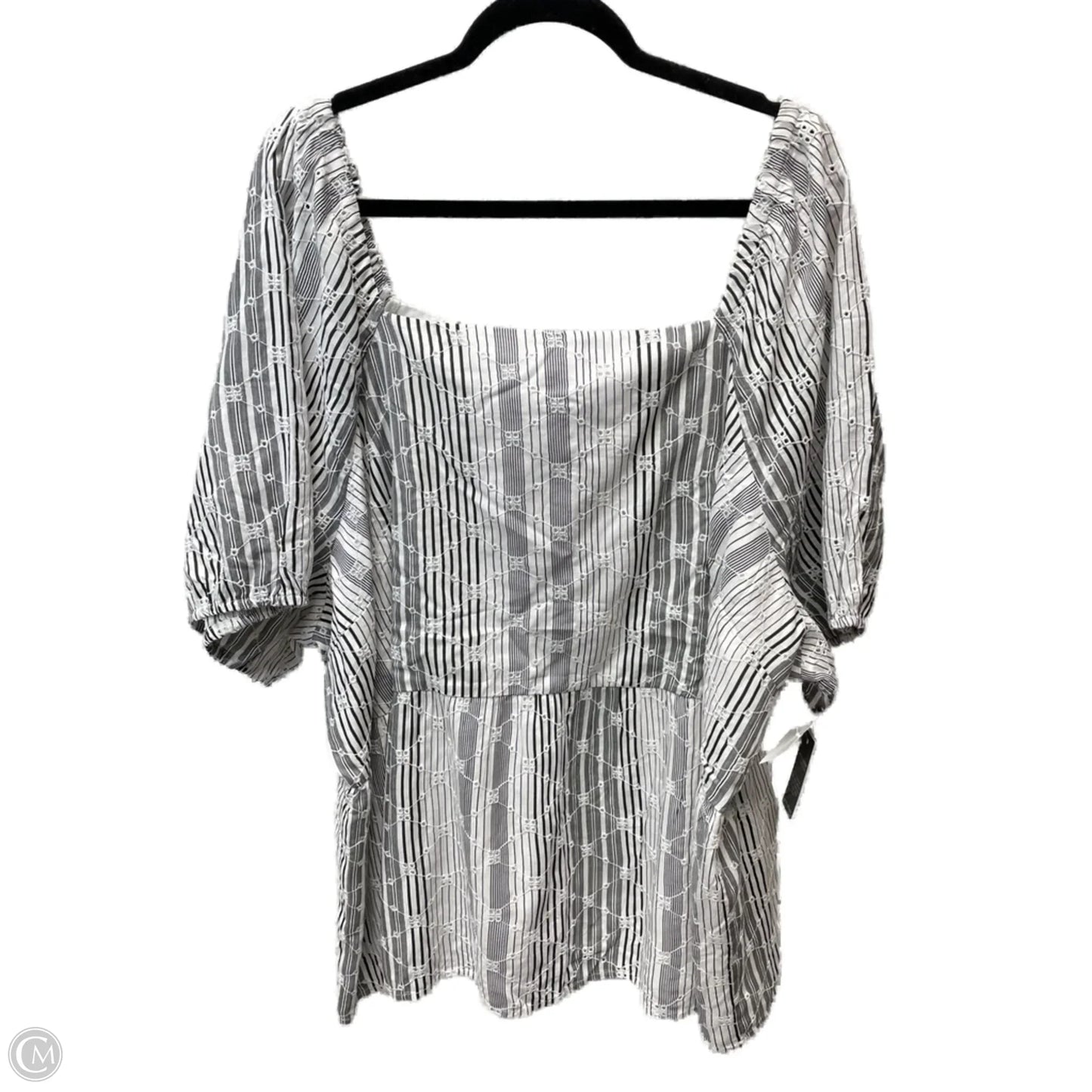Top Short Sleeve By Lane Bryant In Striped Pattern, Size: 4x