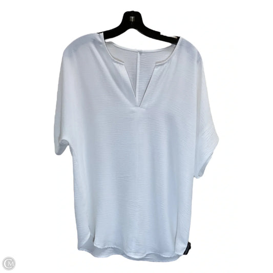 Top Short Sleeve By Zenana Outfitters In White, Size: M