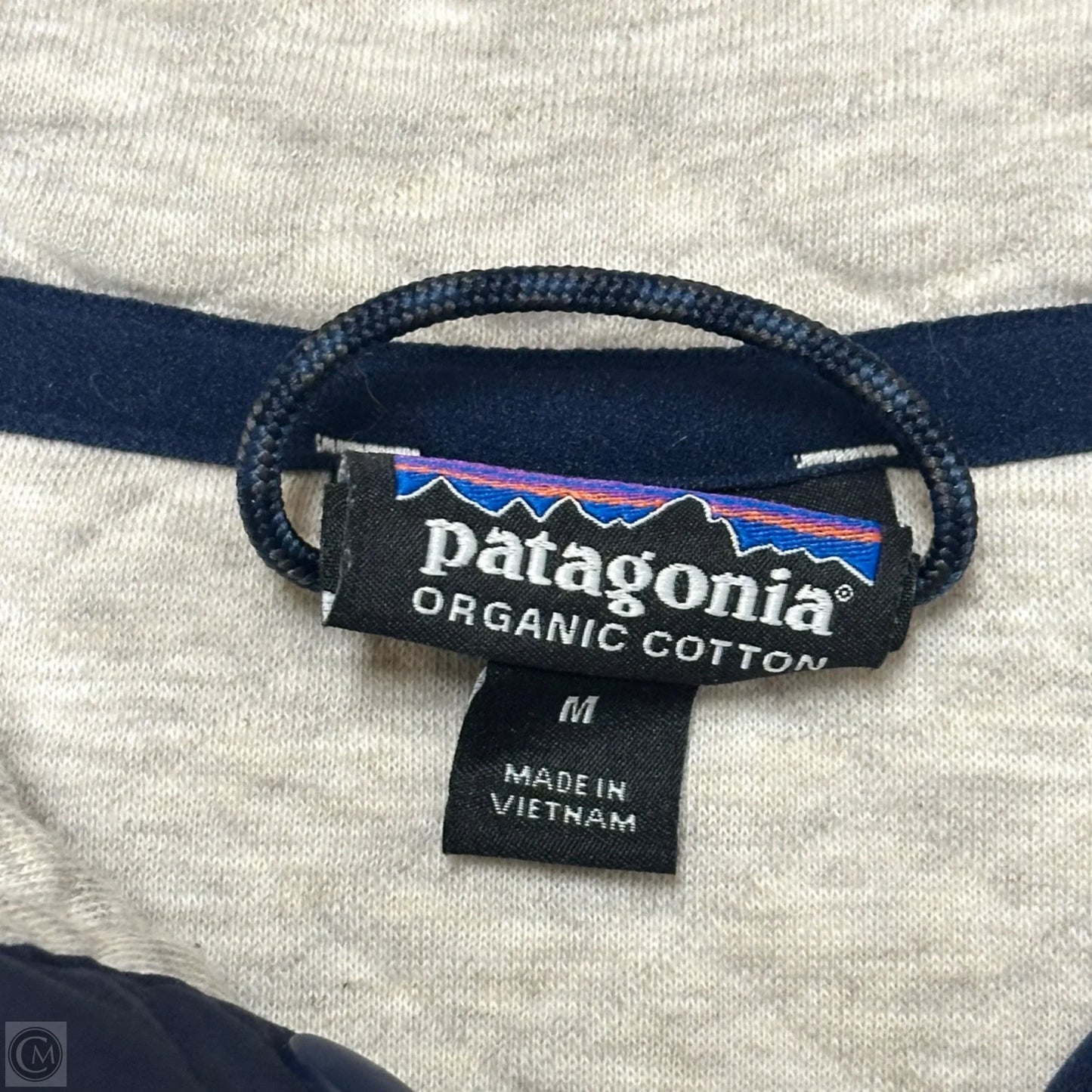 Sweatshirt Collar By Patagonia In Cream, Size: M