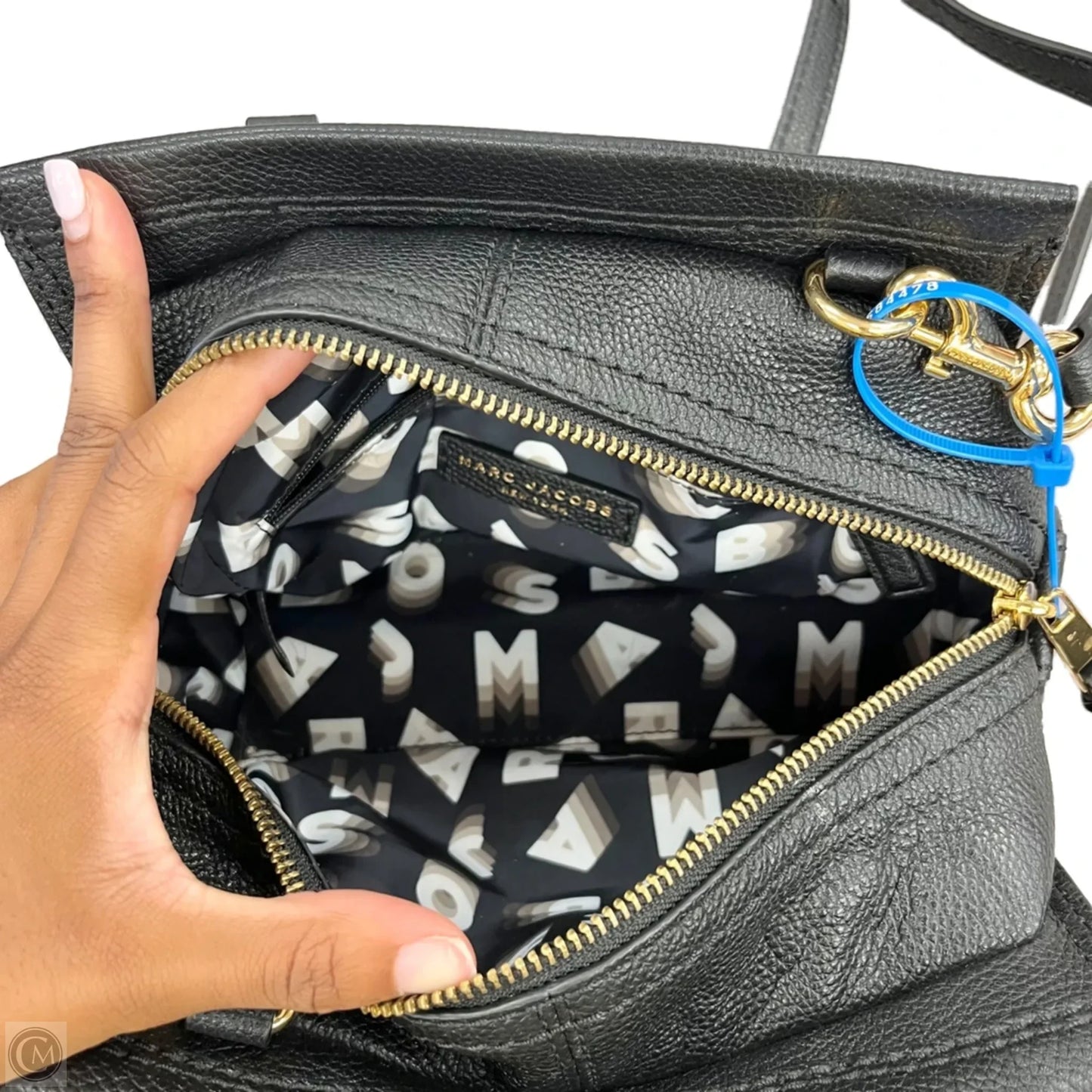 Crossbody Luxury Designer By Marc Jacobs, Size: Medium