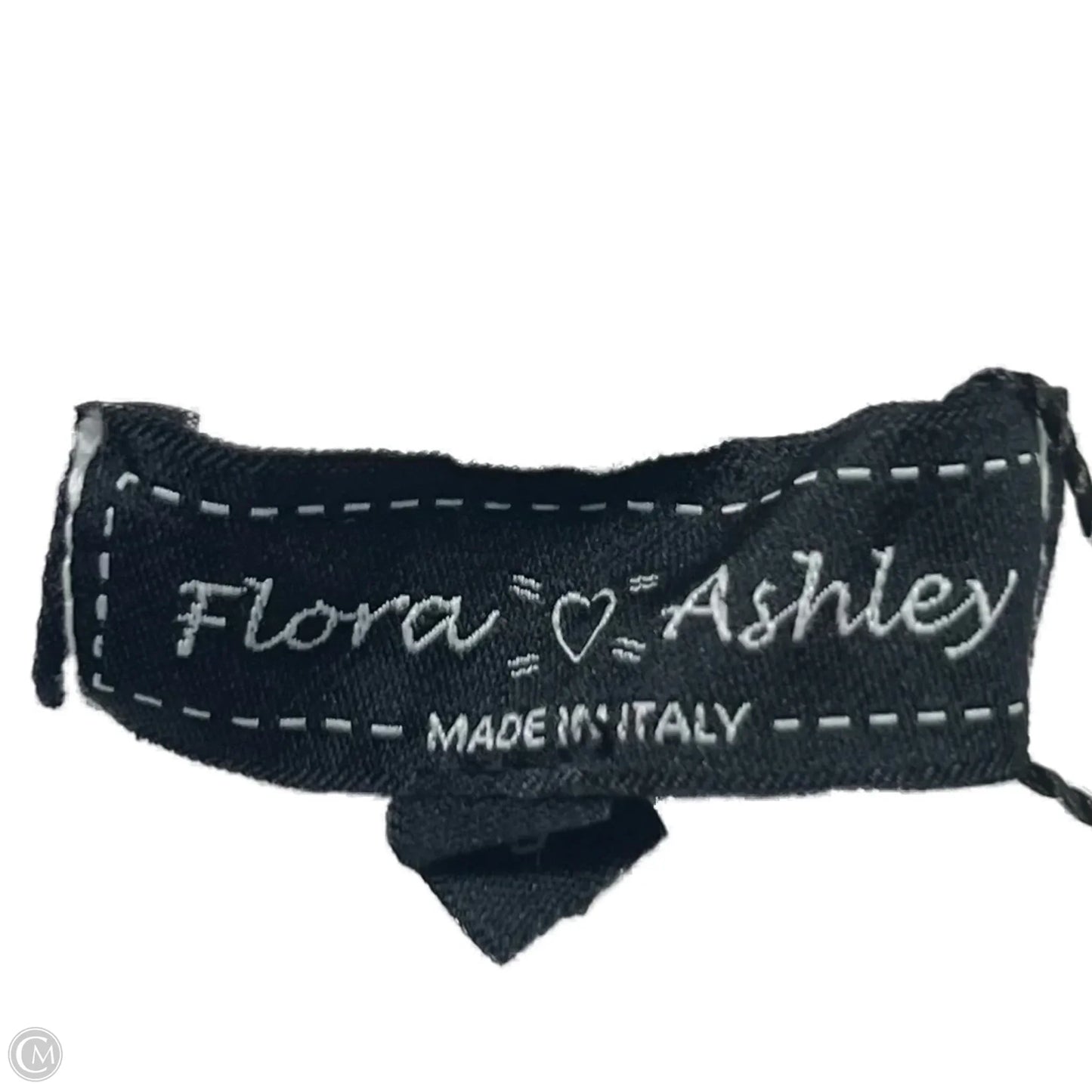 Top Sleeveless By Flora Ashely In White, Size: S