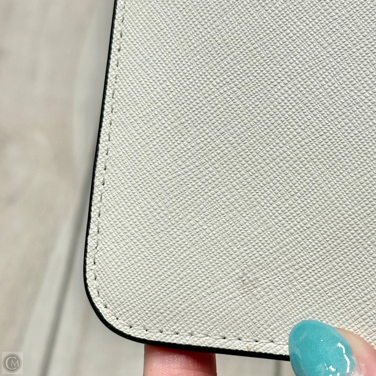 Wristlet Designer By Kate Spade, Size: Medium