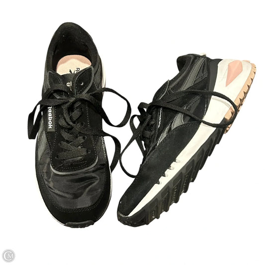 Shoes Sneakers By Reebok In Black, Size: 7