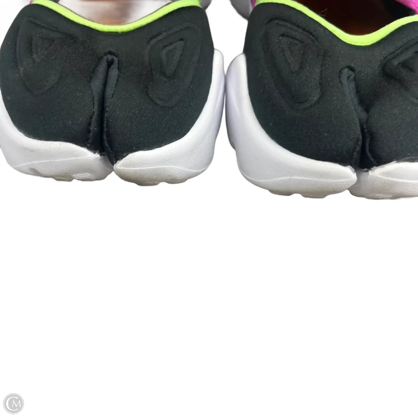 Shoes Sneakers By Nike In Green & Pink, Size: 7.5