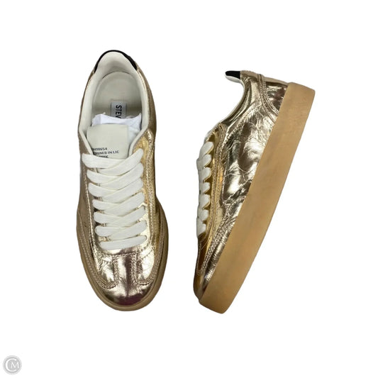 Shoes Sneakers By Steve Madden In Gold, Size: 7.5