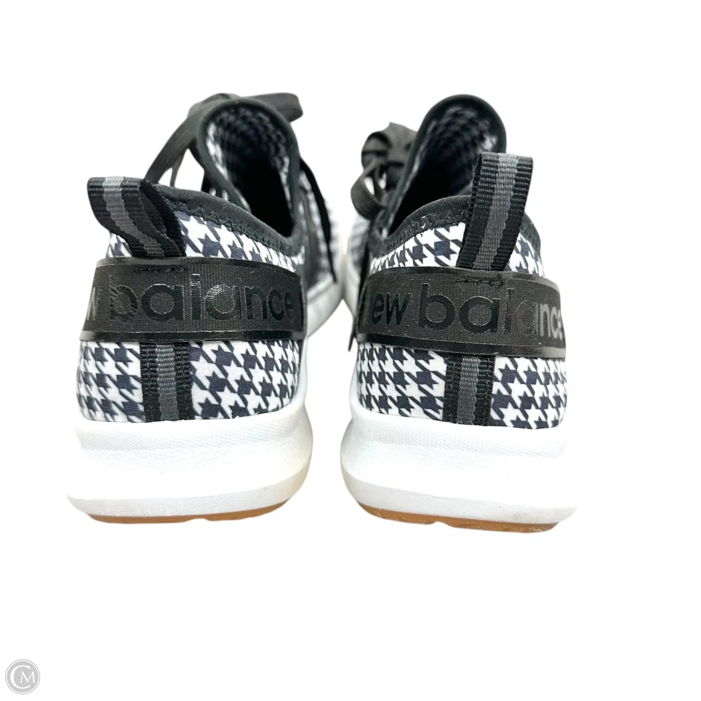 Shoes Athletic By New Balance In Black & White, Size: 10