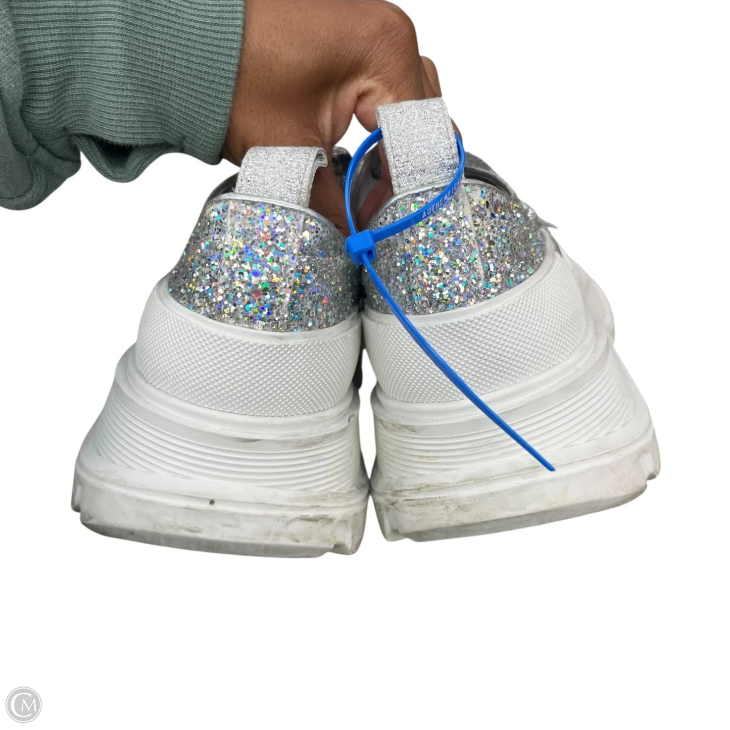 Shoes Luxury Designer By Alexander Mcqueen In Silver & White, Size: 8.5