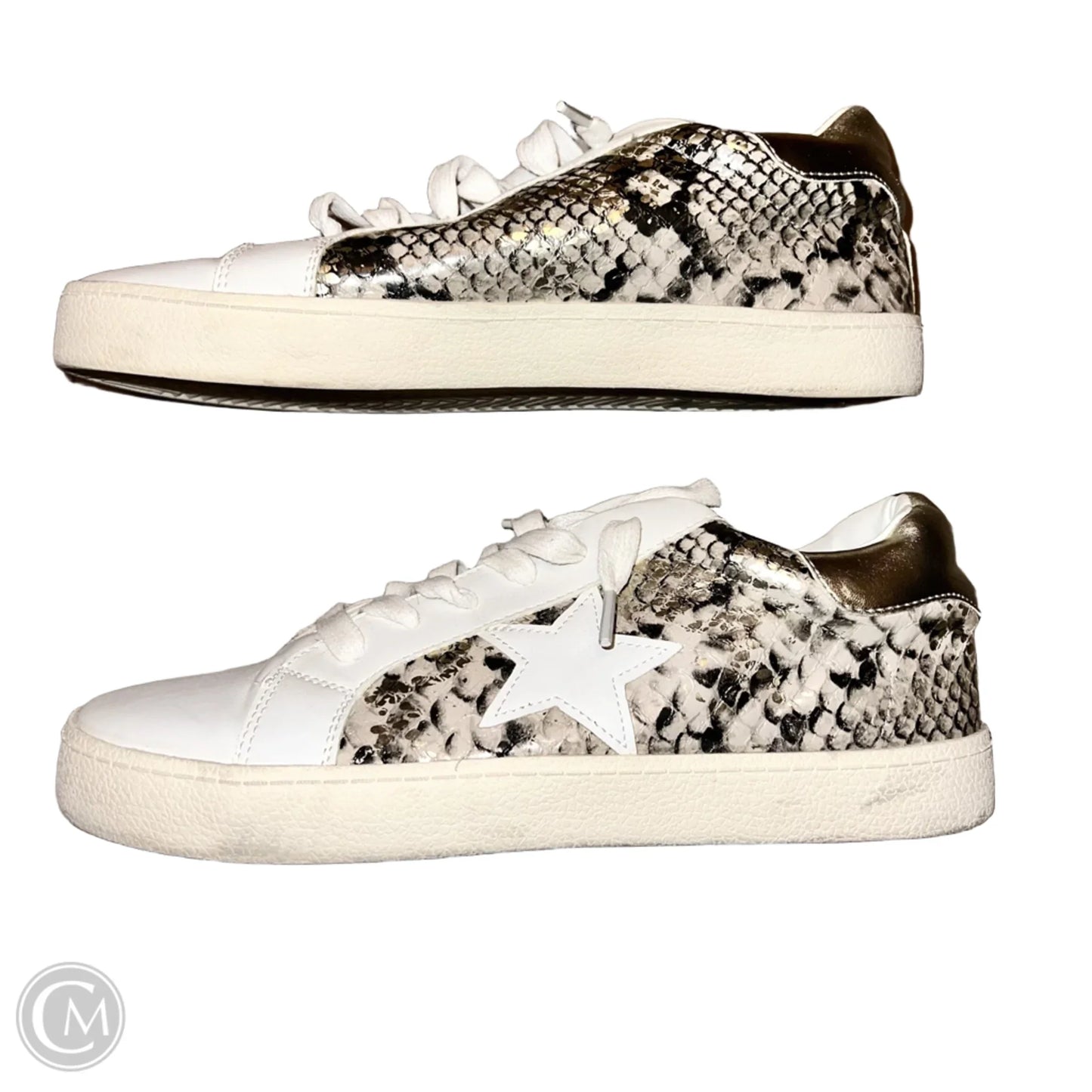 Shoes Sneakers By Madden Girl In White, Size: 8
