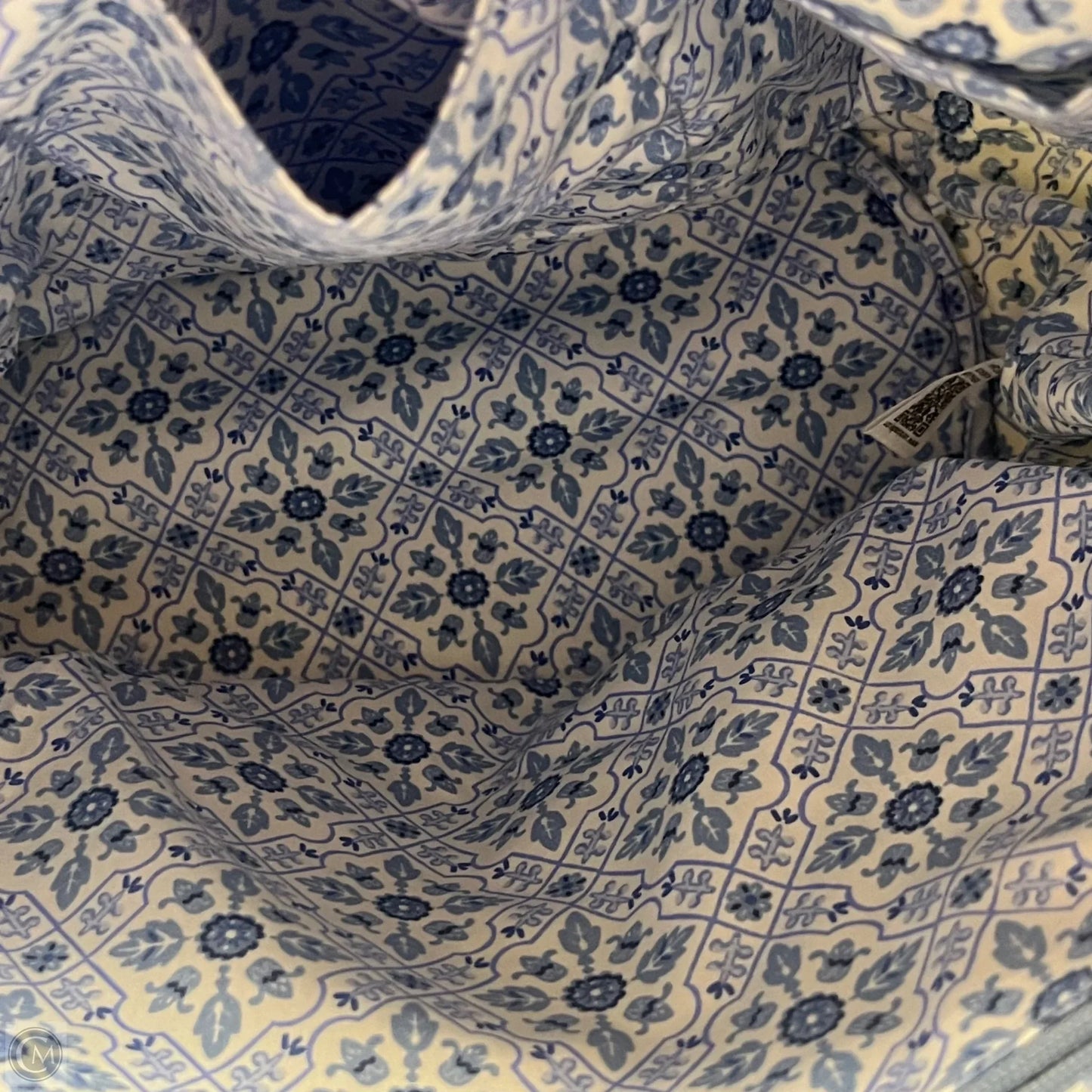 Handbag By Vera Bradley, Size: Medium