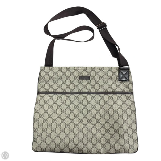 Crossbody Luxury Designer By Gucci, Size: Medium