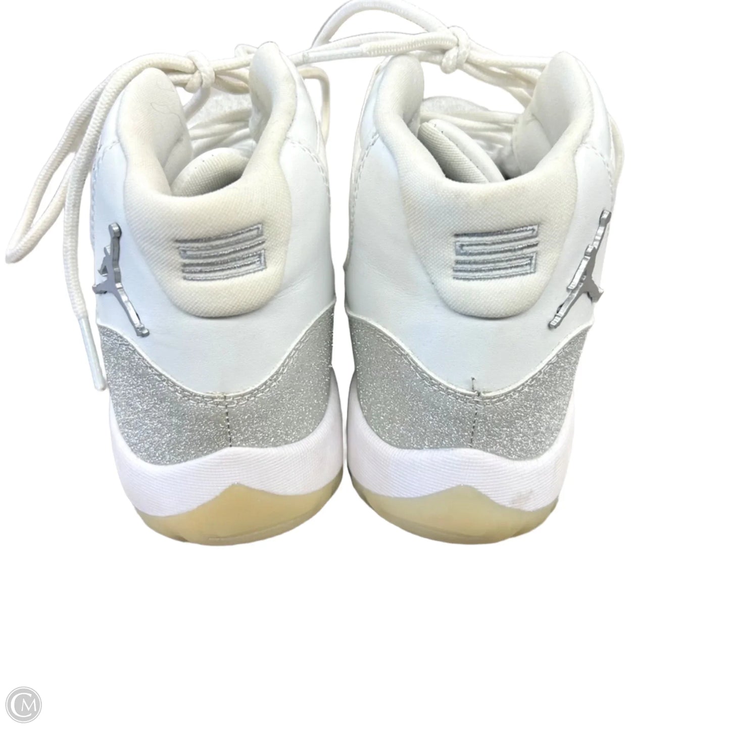 Shoes Sneakers By Nike In Silver & White, Size: 11