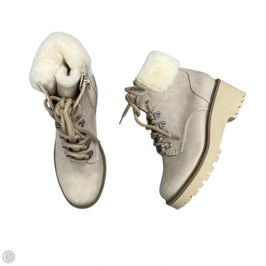 Boots Ankle Flats By Dolce Vita In Beige, Size: 5.5