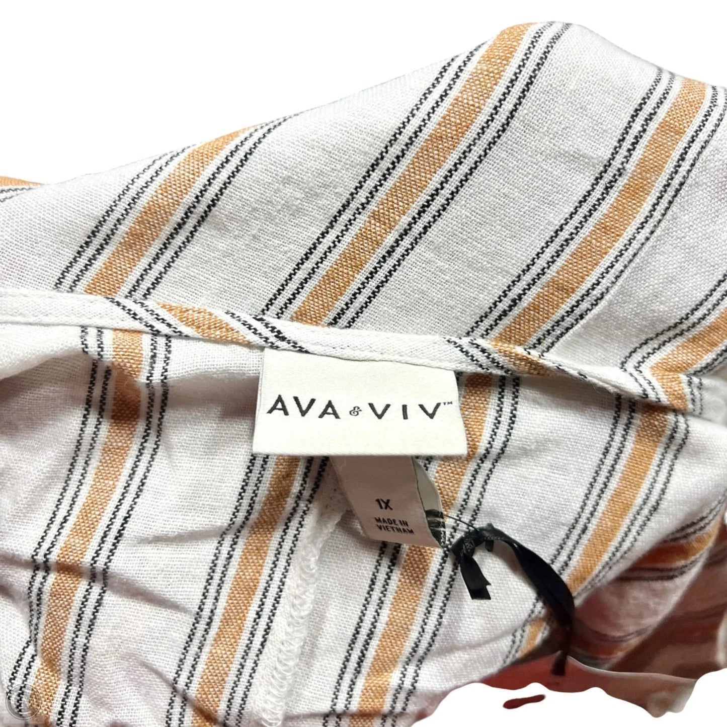 Top Short Sleeve By Ava & Viv In Striped Pattern, Size: 1x