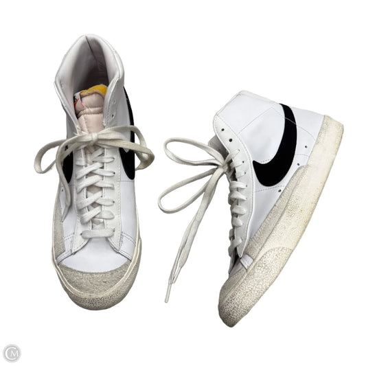 Shoes Sneakers By Nike In Black & White, Size: 11