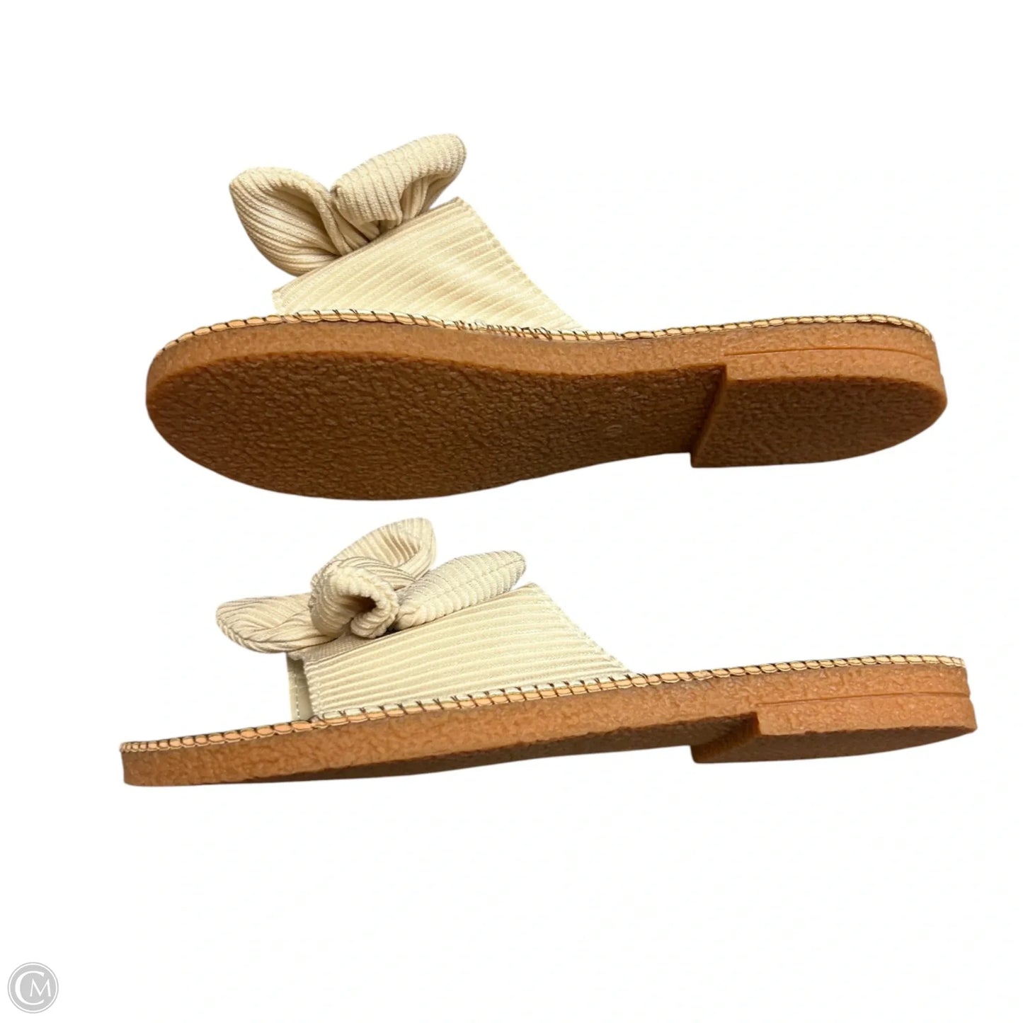 Sandals Flats In Cream, Size: 9.5