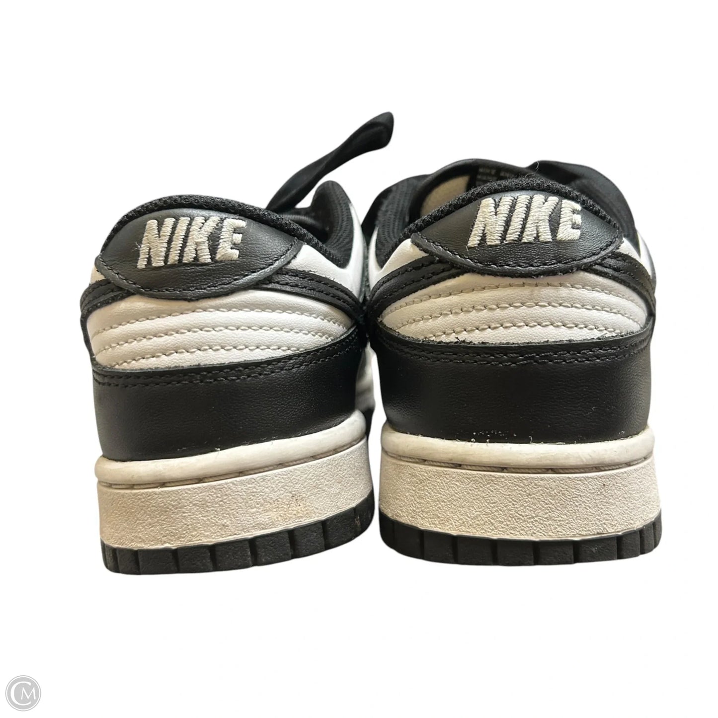 Shoes Sneakers By Nike In Black & White, Size: 8