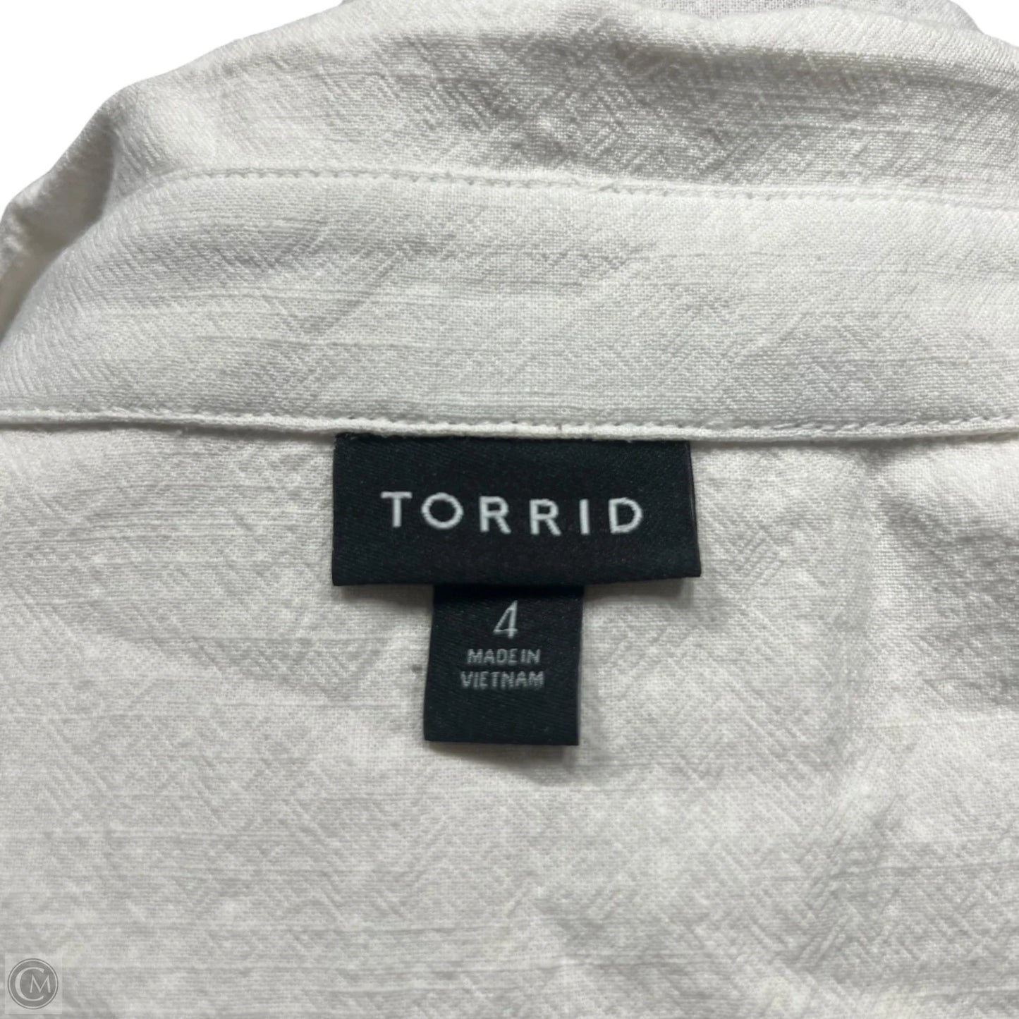 Top Short Sleeve By Torrid In Cream, Size: 4x