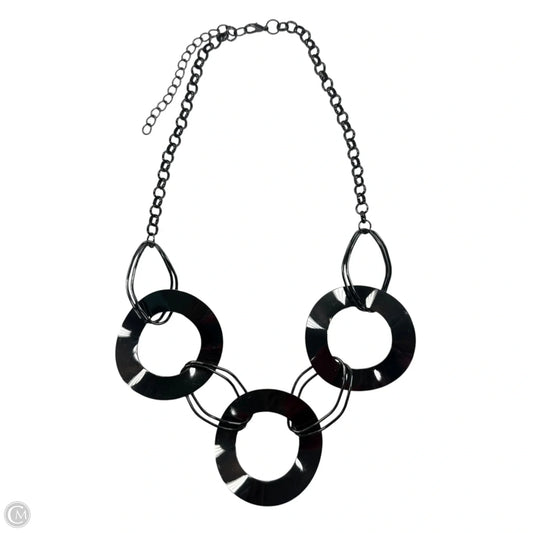 Necklace Choker & Collar