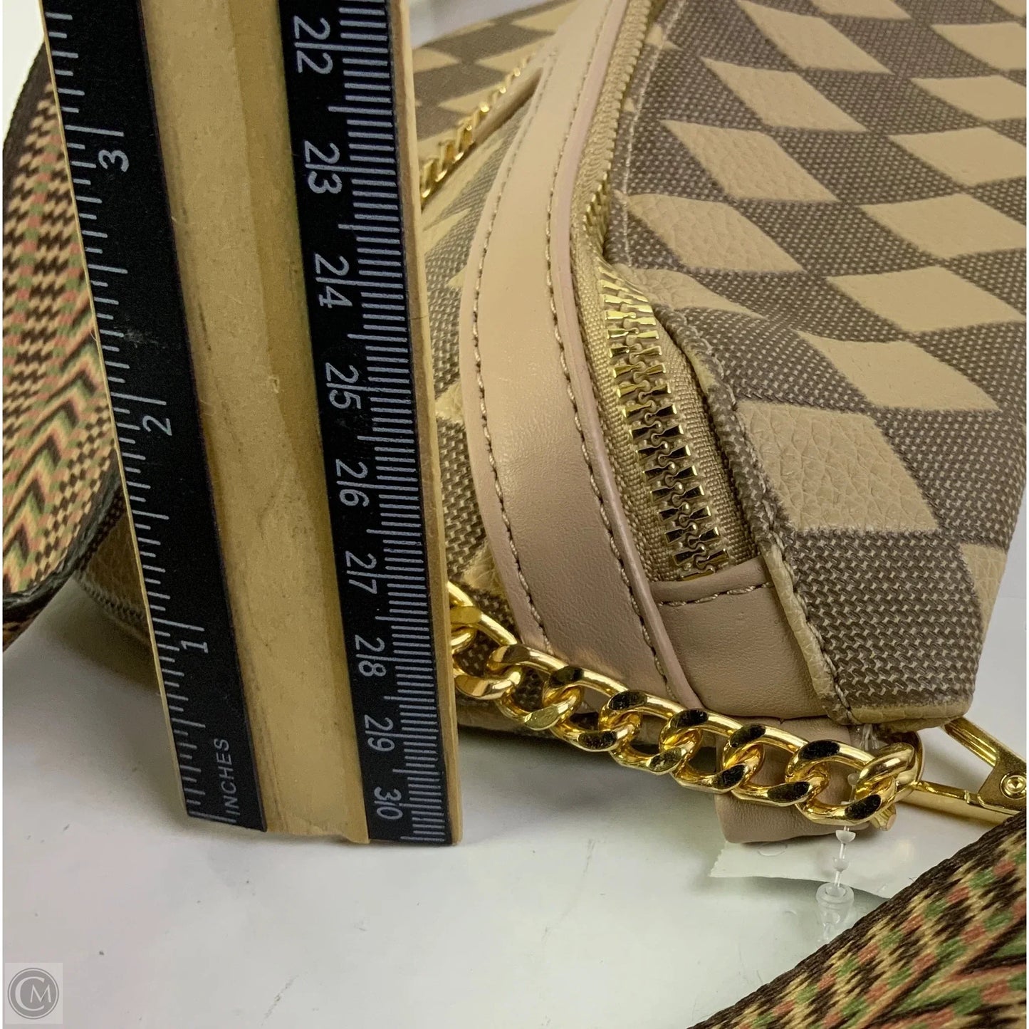 Crossbody By Clothes Mentor, Size: Small