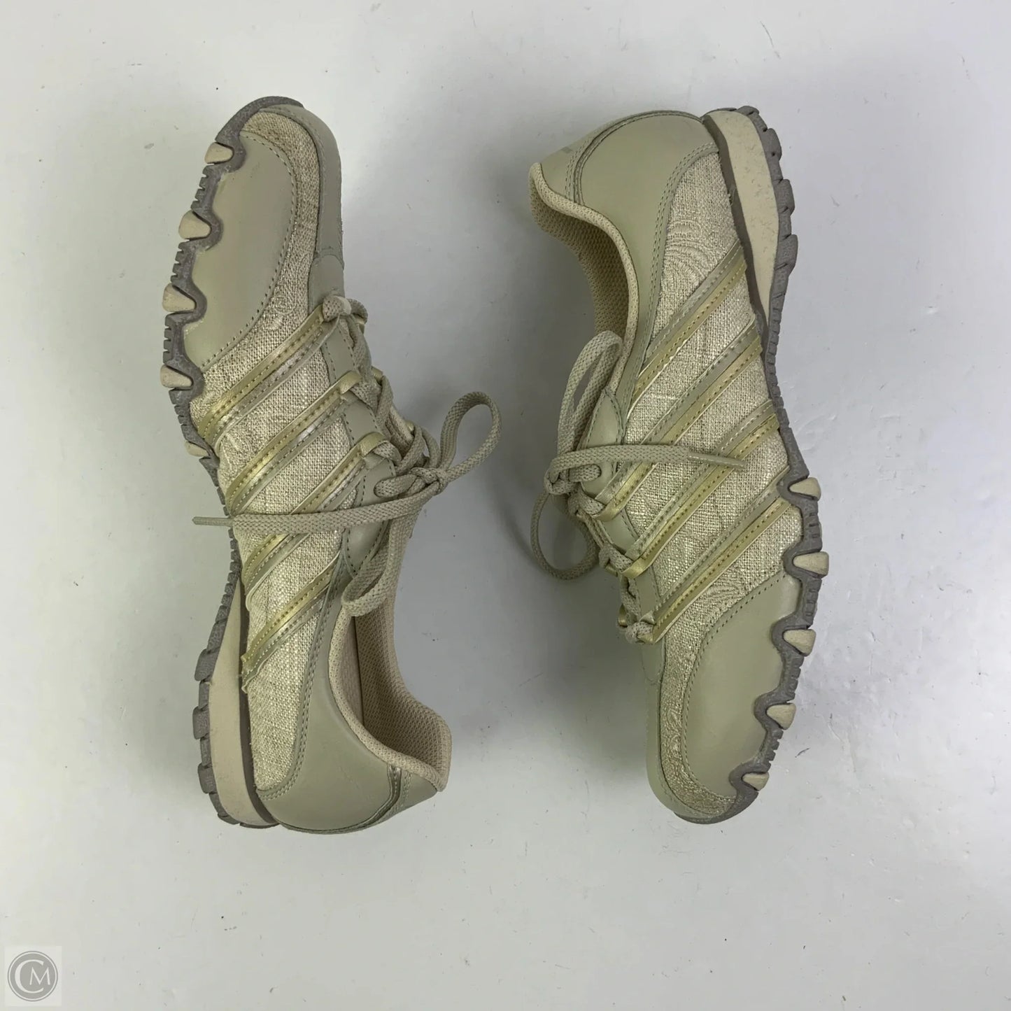 Shoes Athletic By Skechers In Grey & Tan, Size: 8.5