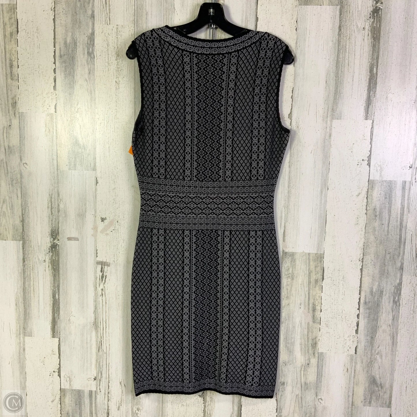 Dress Casual Short By Bcbgmaxazria In Black & White, Size: L