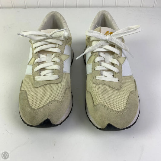 Shoes Athletic By New Balance In Cream, Size: 10
