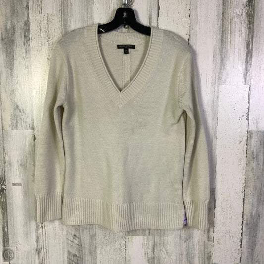 Sweater By Banana Republic In Cream, Size: Xs