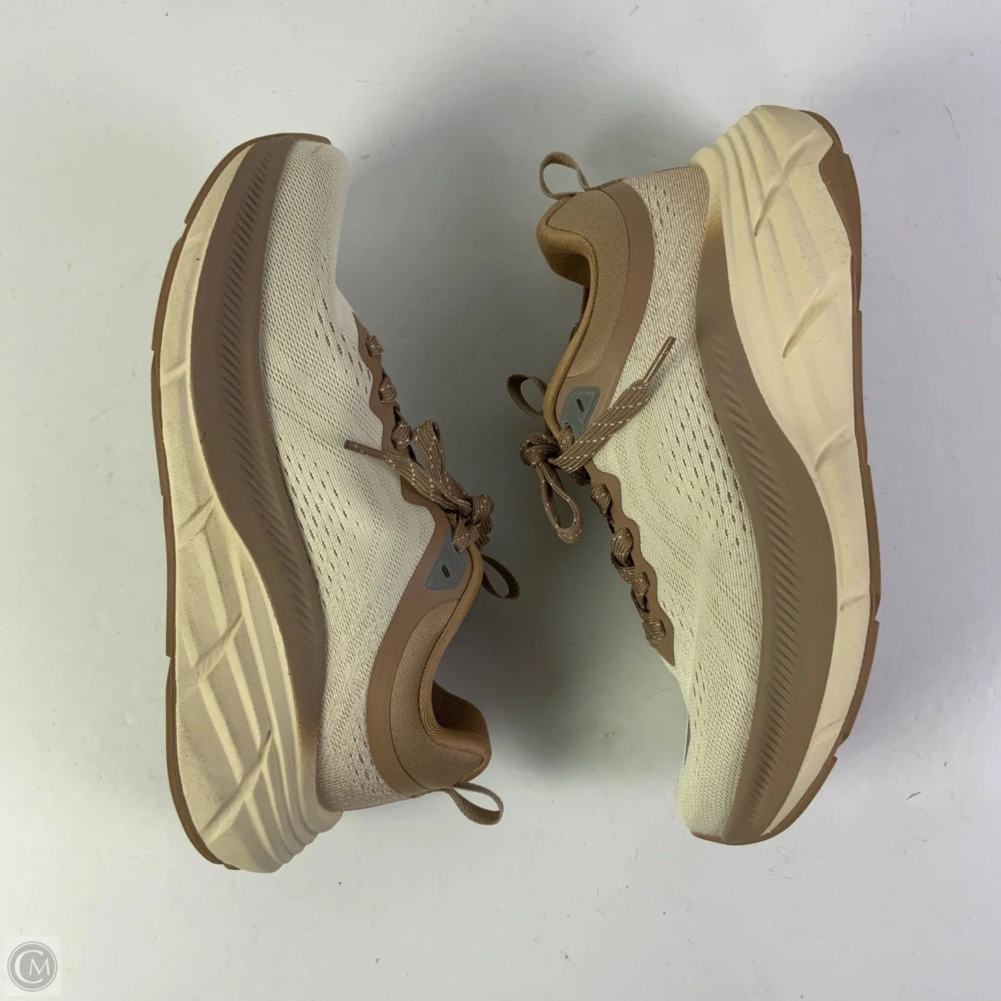 Shoes Athletic By Clothes Mentor In Cream, Size: 8