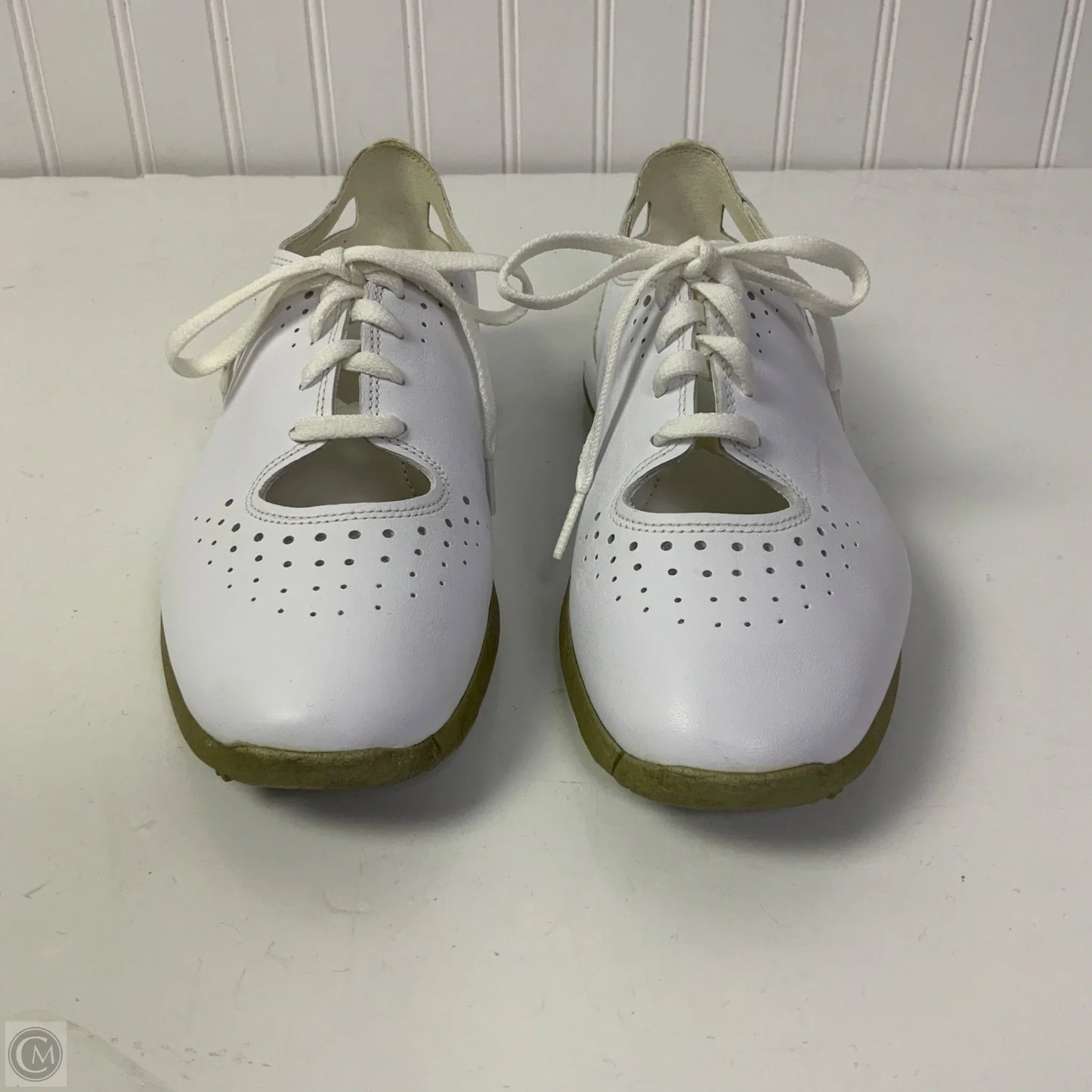 Shoes Athletic By Nike In White, Size: 8.5