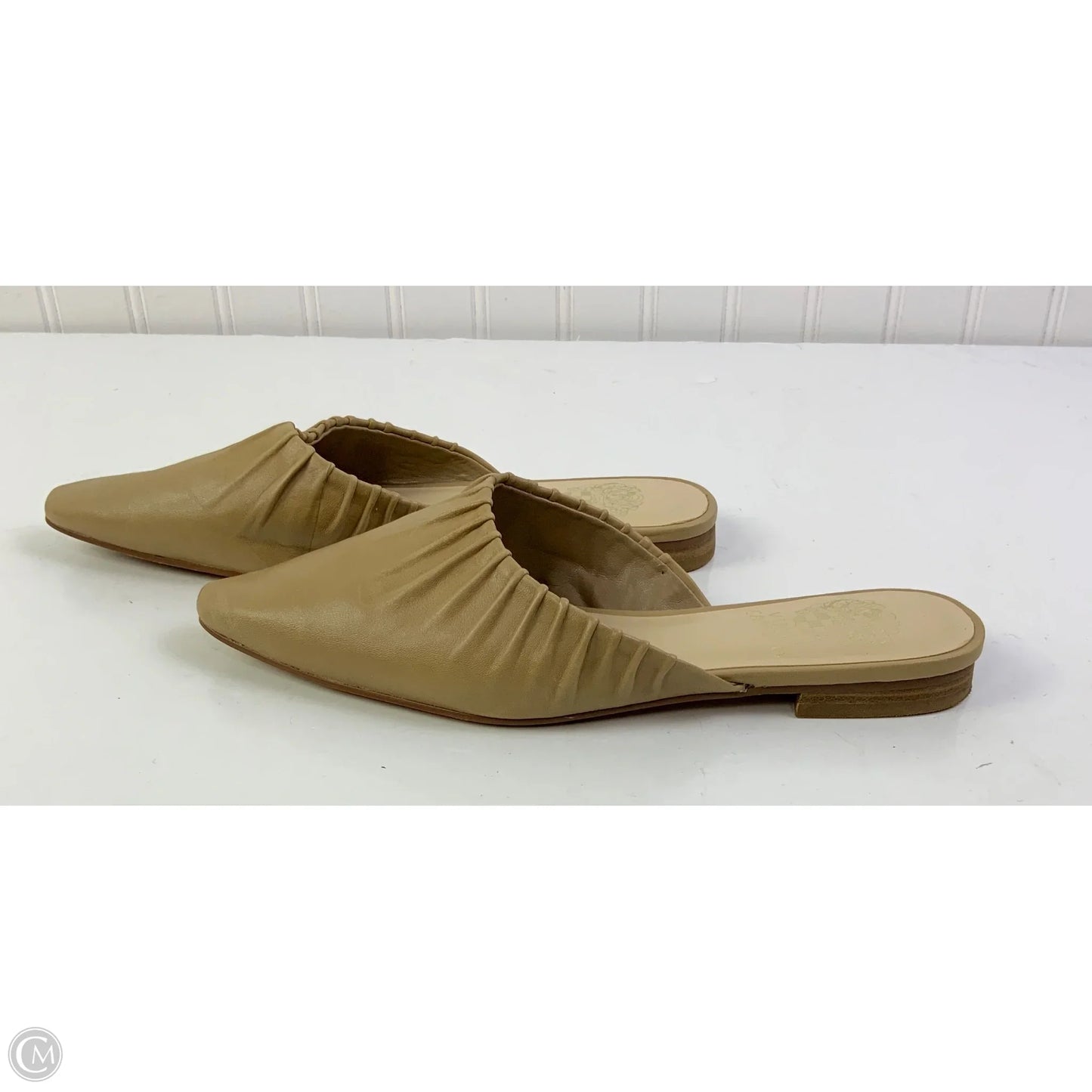 Shoes Flats By Vince Camuto In Tan, Size: 7.5