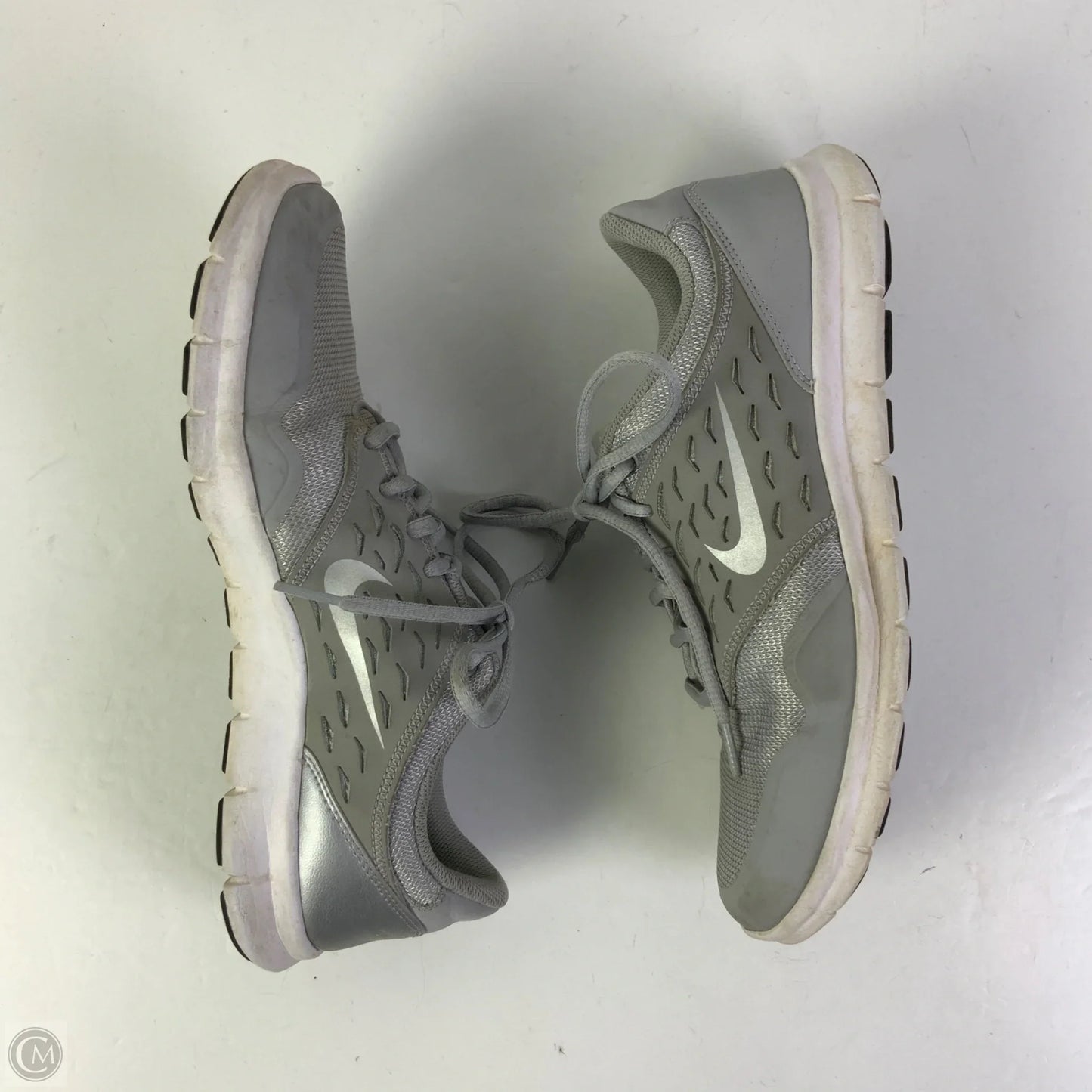 Shoes Athletic By Nike In Grey, Size: 10