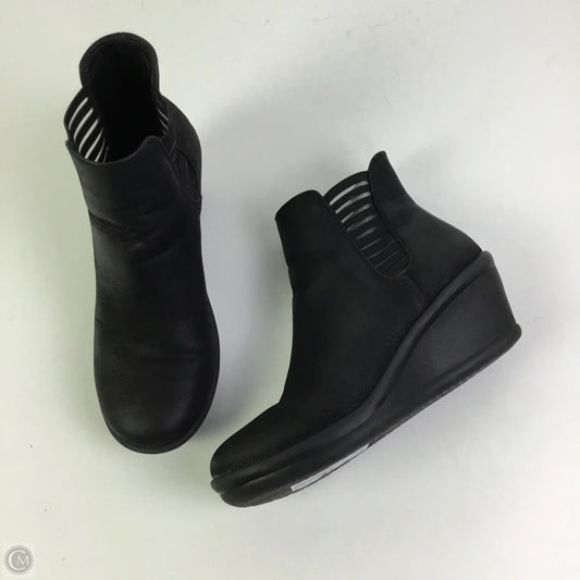 Boots Ankle Heels By Skechers In Black, Size: 7.5