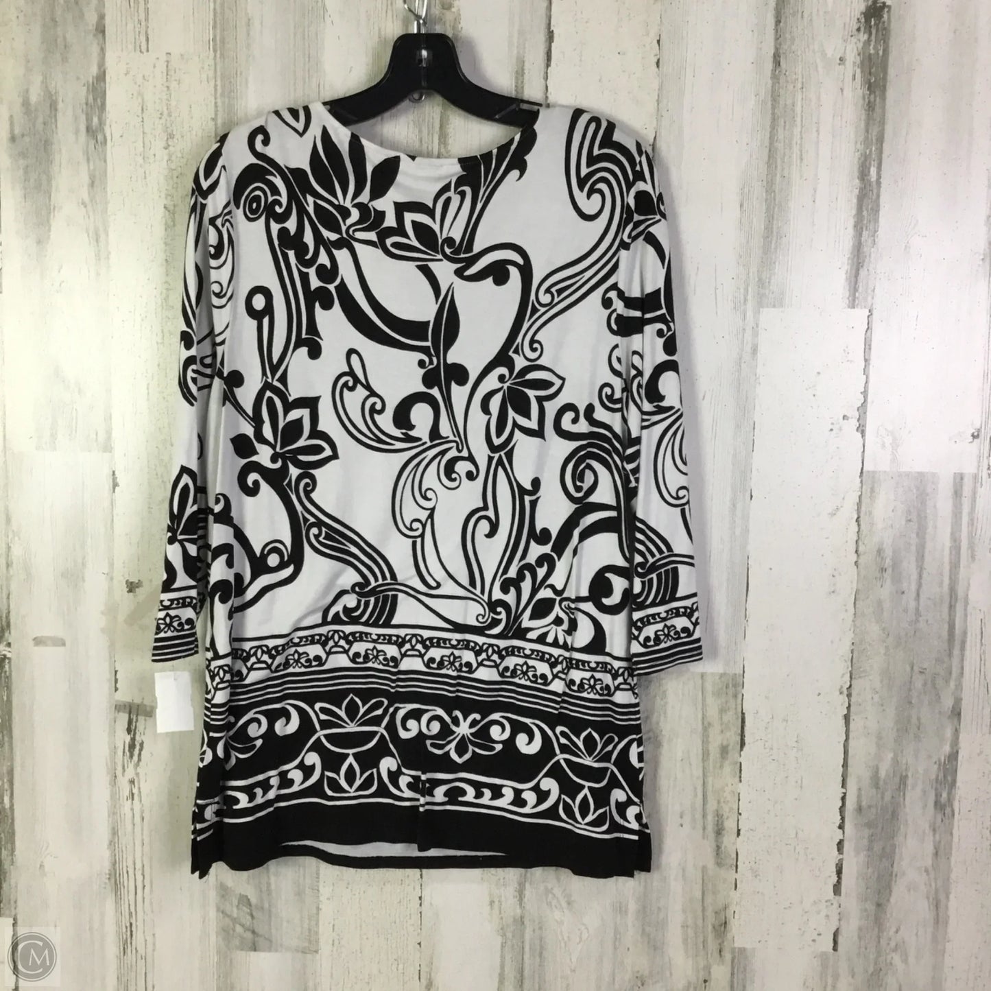 Top 3/4 Sleeve Basic By Chicos In Black & White, Size: M