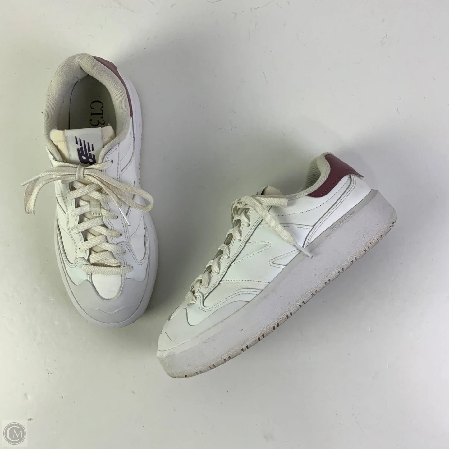Shoes Sneakers By New Balance In White, Size: 10.5