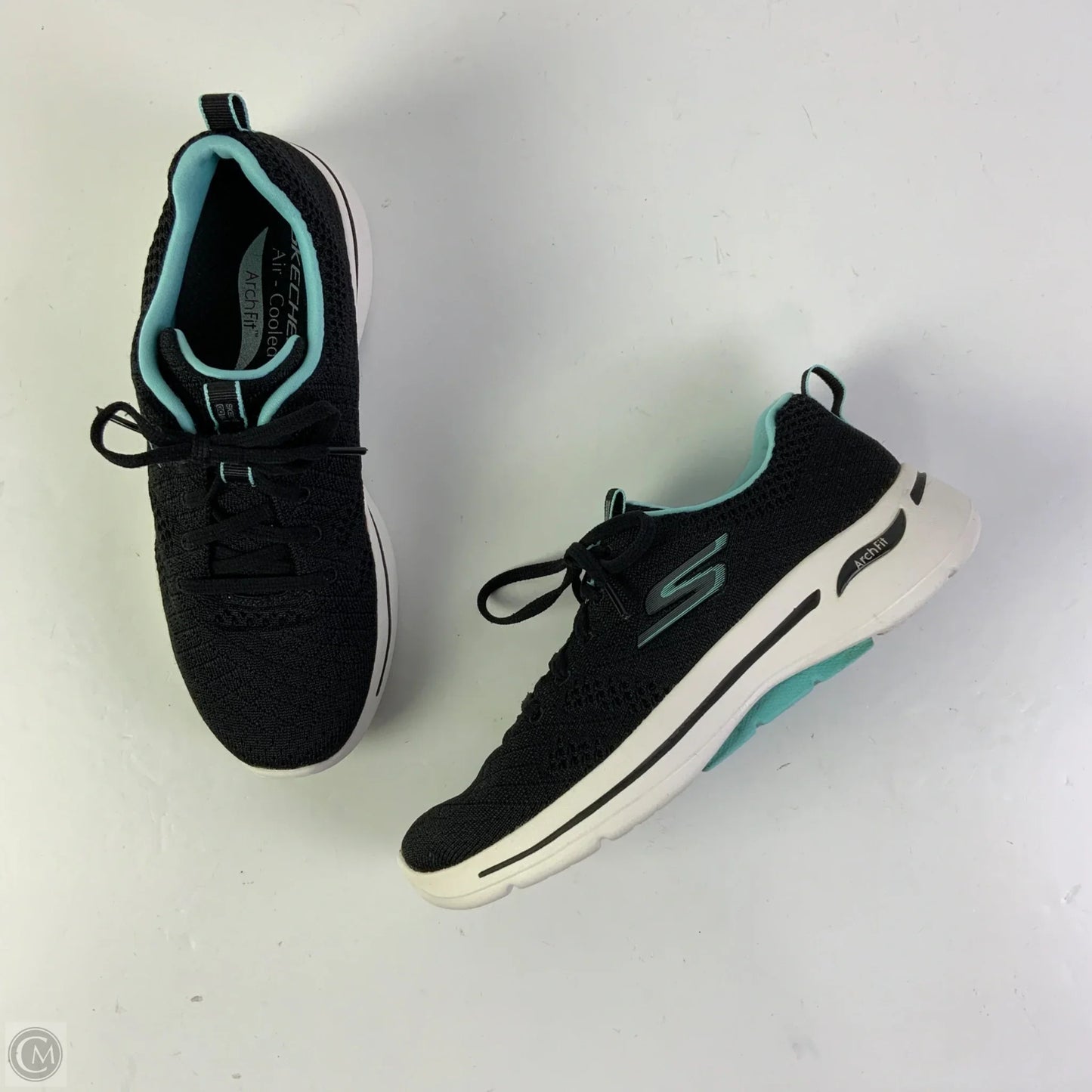 Shoes Athletic By Skechers In Black, Size: 8