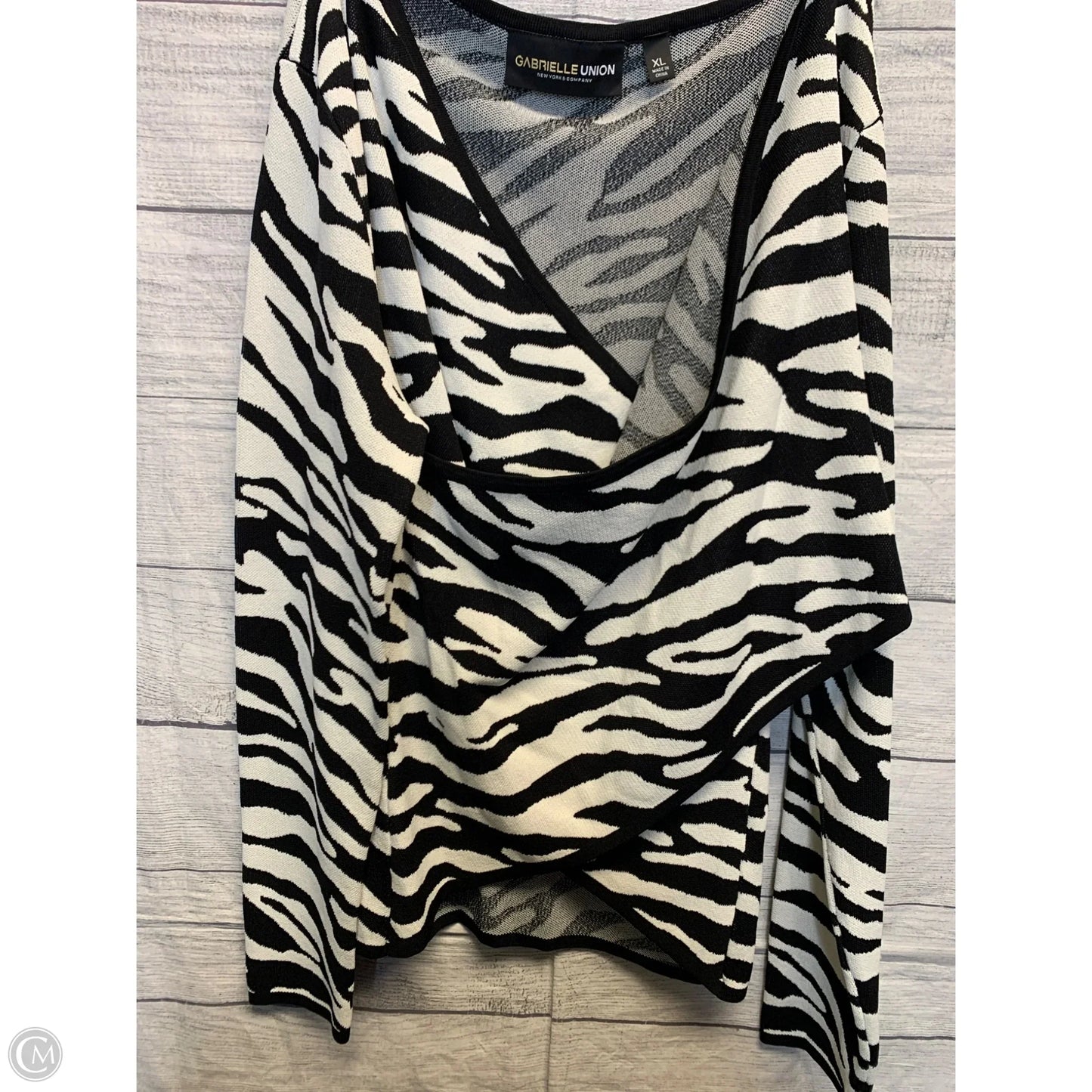 Top Long Sleeve By Gabrielle In Black & White, Size: Xl
