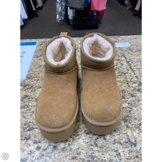 Boots Ankle Flats By Bearpaw In Tan, Size: 7