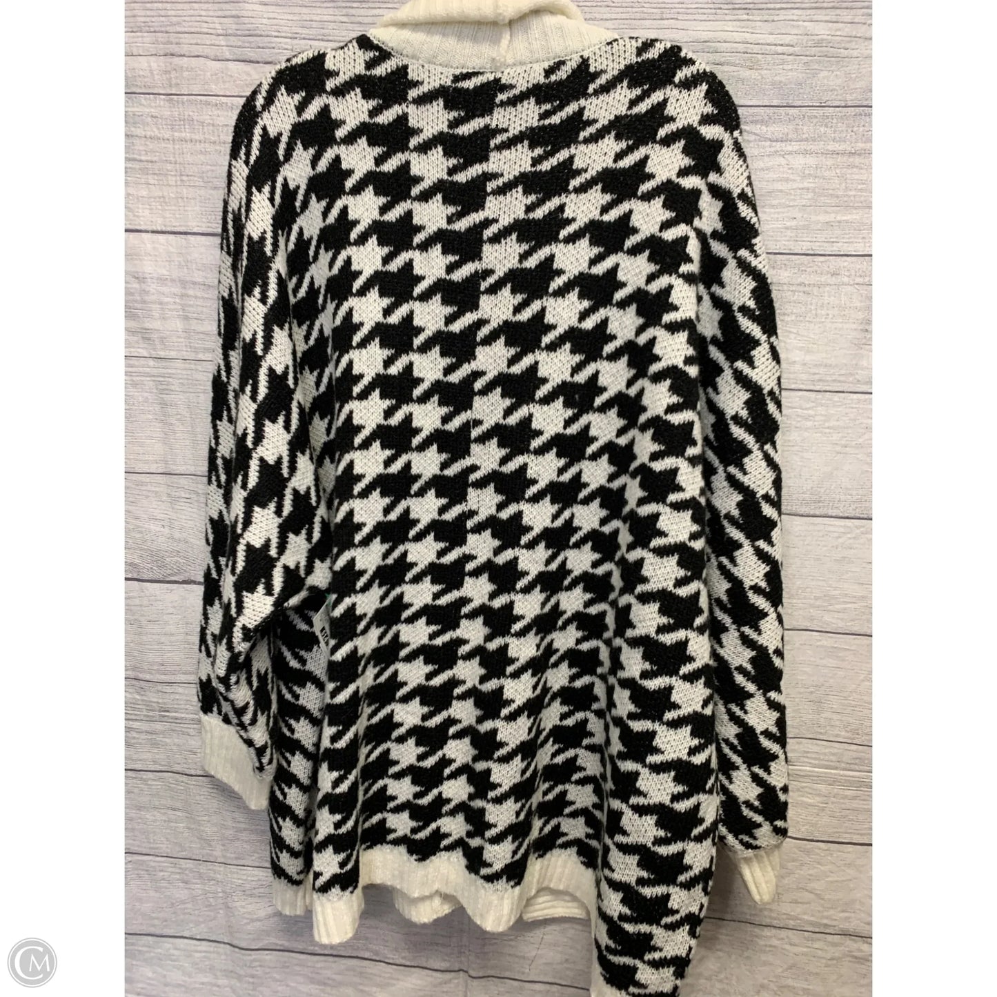 Sweater Cardigan By Torrid In Black & White, Size: 3x