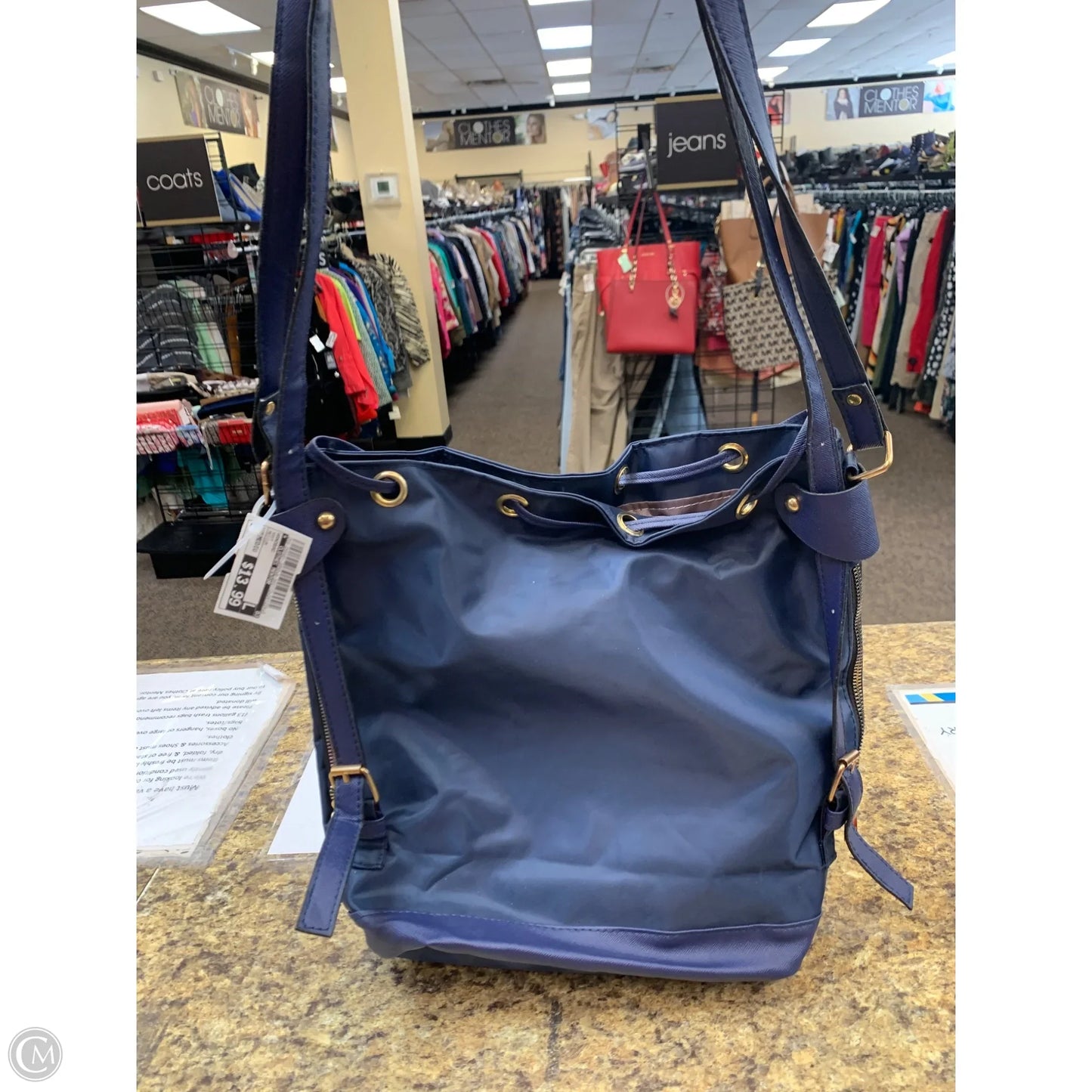 Handbag By Clothes Mentor, Size: Medium