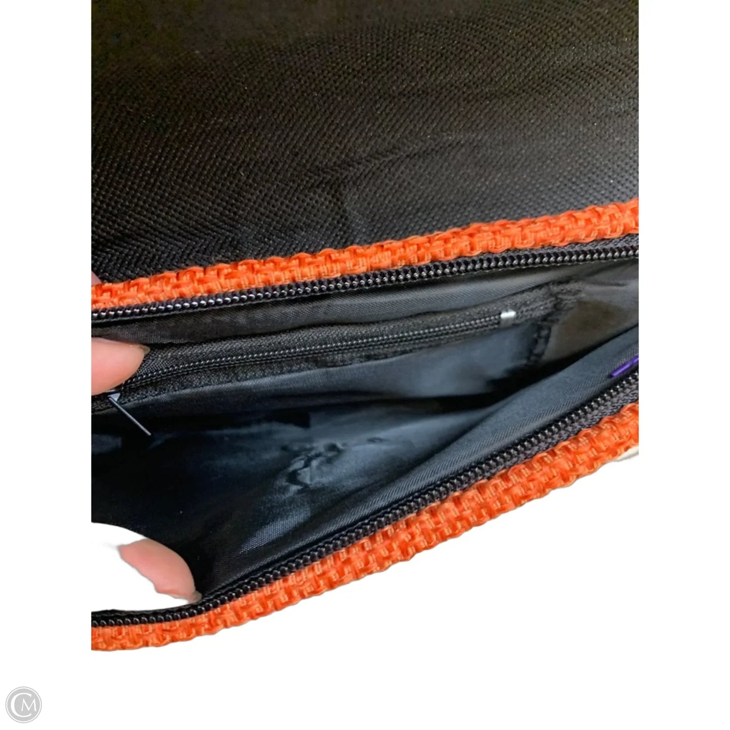 Clutch By Cmf, Size: Medium