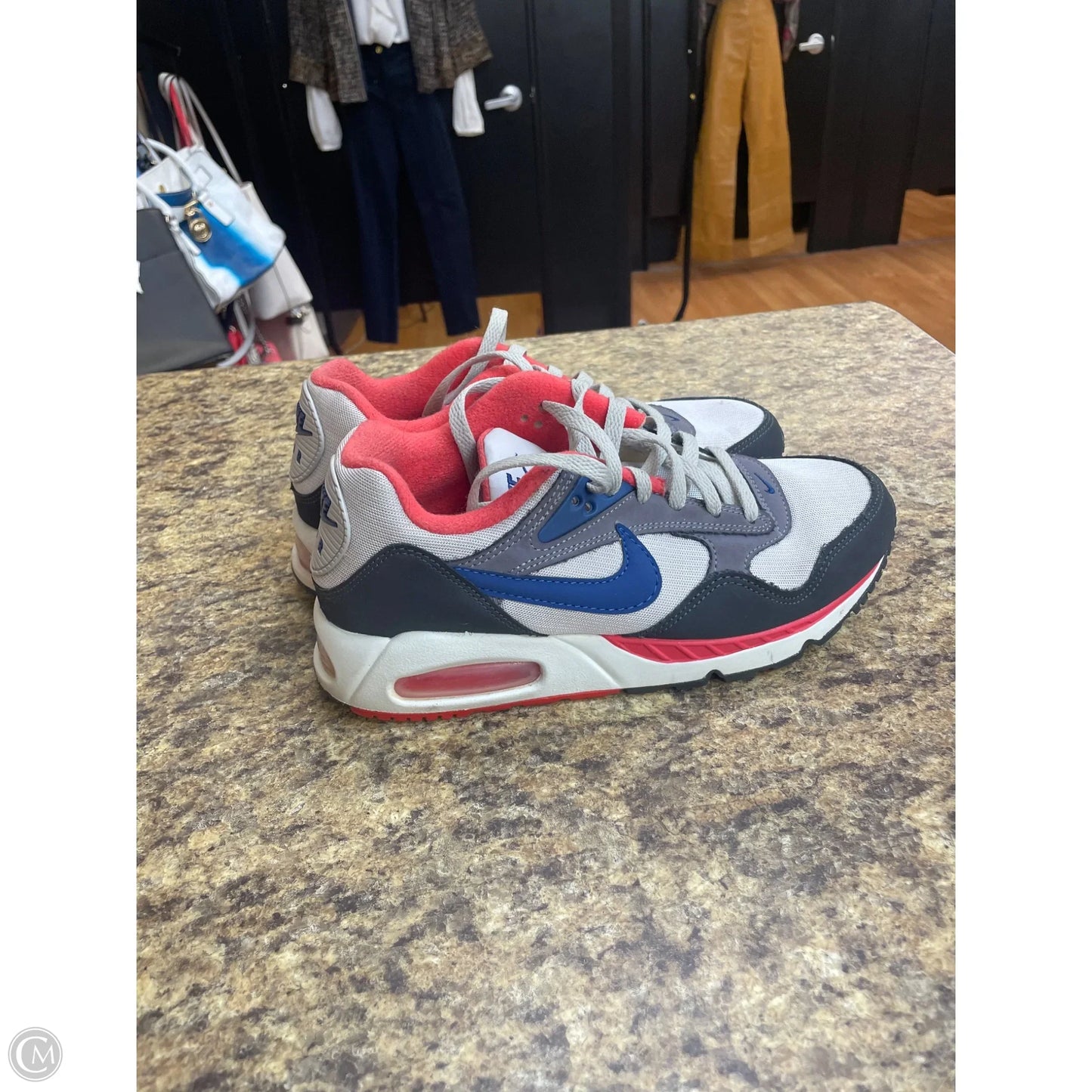 Shoes Sneakers By Nike In Multi-colored, Size: 7.5