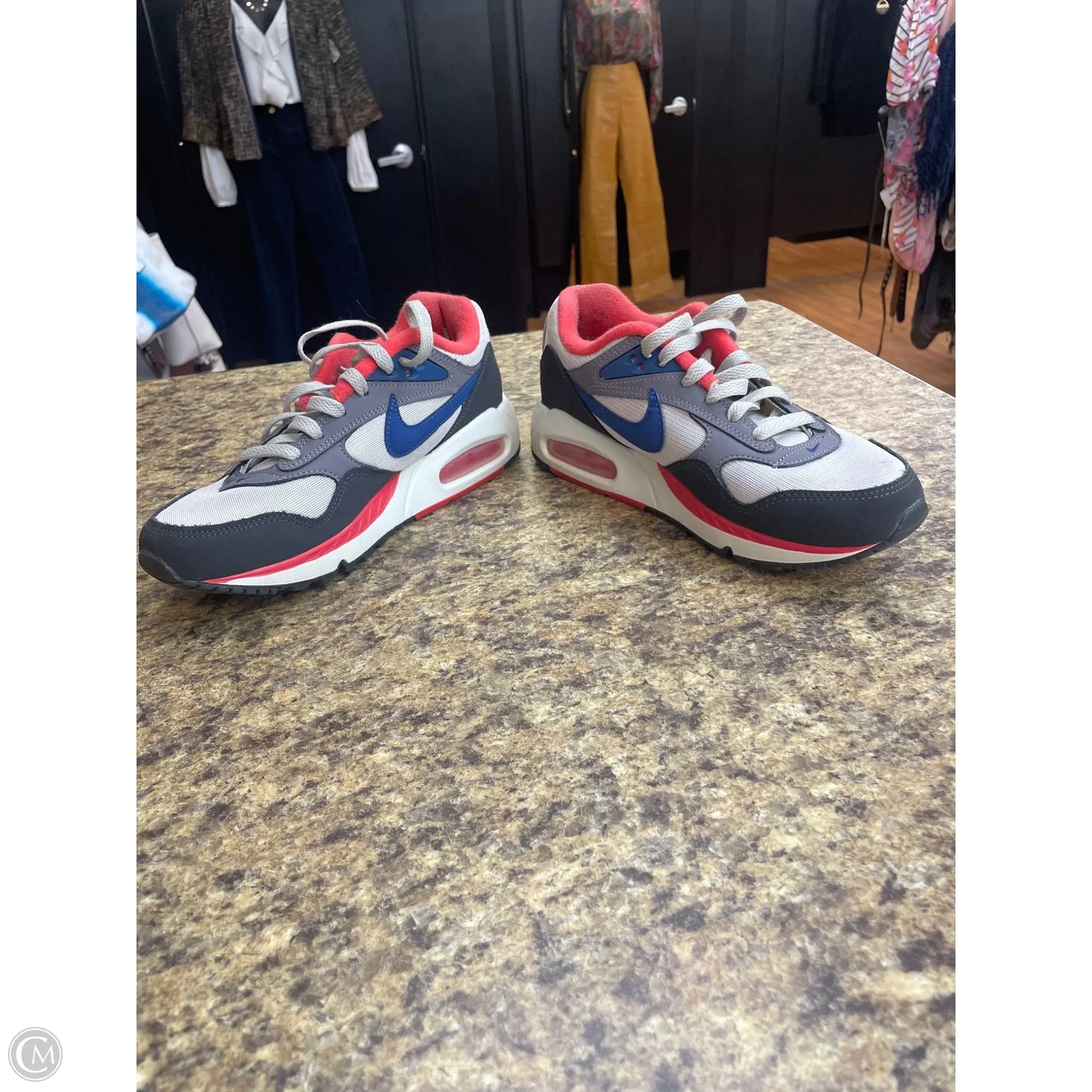 Shoes Sneakers By Nike In Multi-colored, Size: 7.5