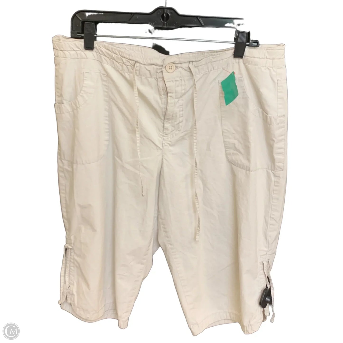 Shorts By Gloria Vanderbilt In Beige, Size: 12
