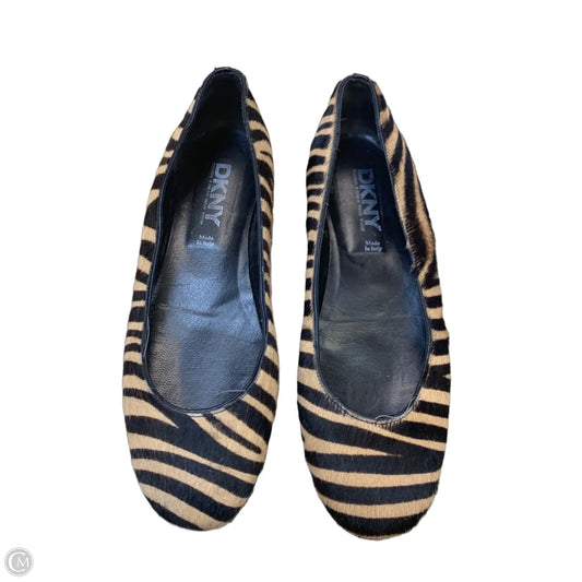 Shoes Flats By Dkny In Animal Print, Size: 8