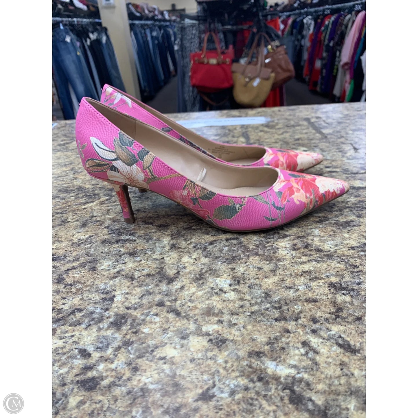 Shoes Heels Kitten By Marc Fisher In Pink, Size: 6.5
