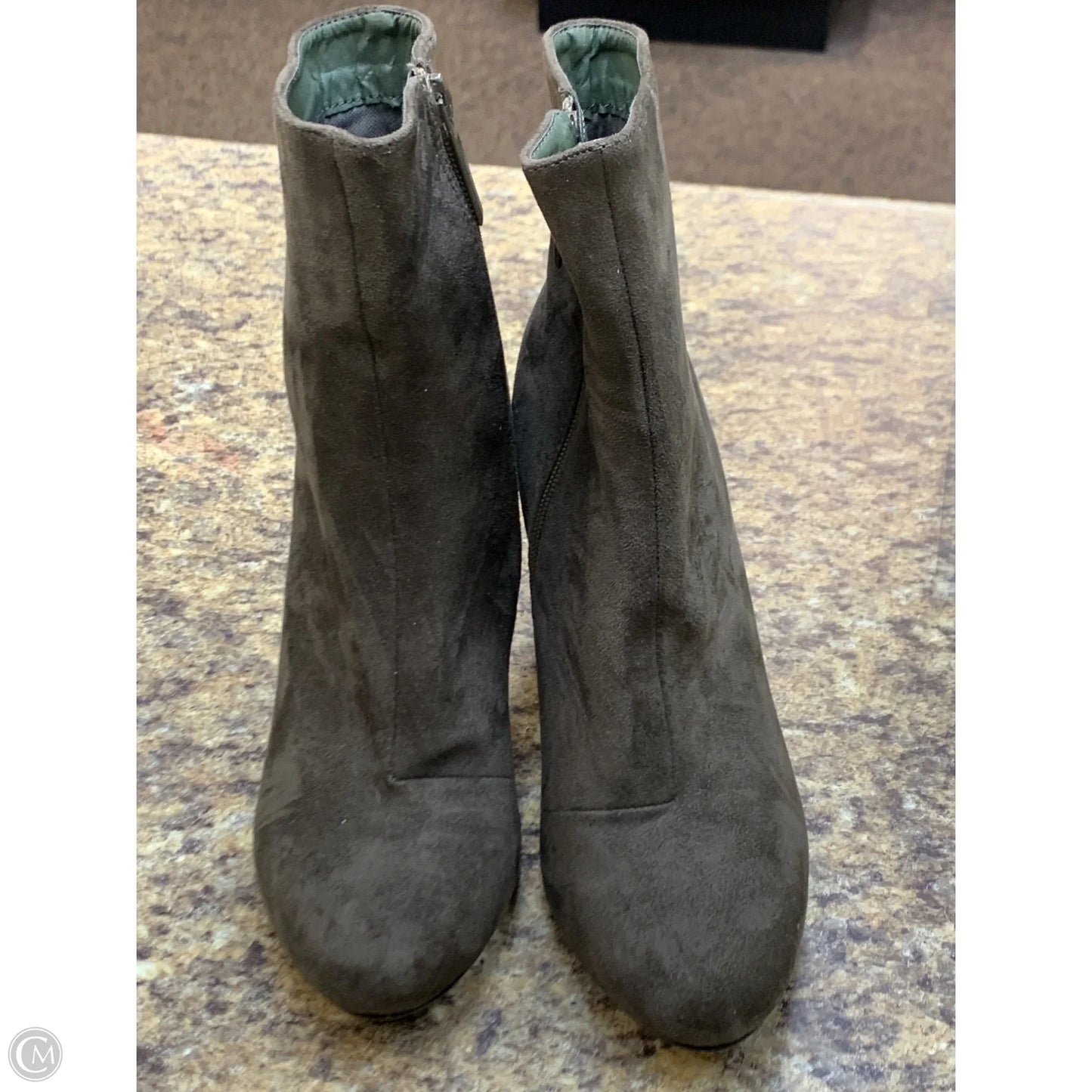 Boots Ankle Heels By Cmf In Green, Size: 8.5