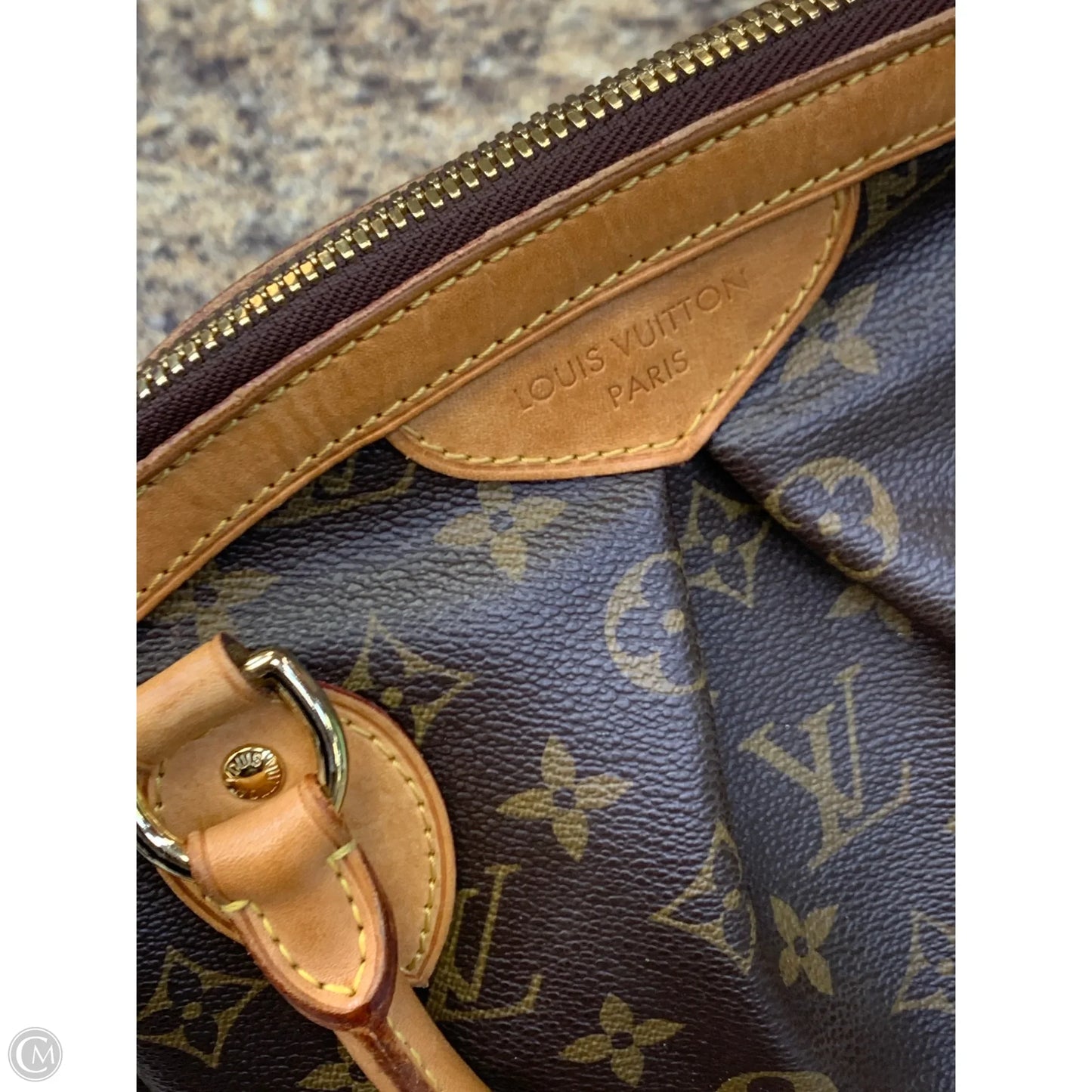 Handbag Luxury Designer By Louis Vuitton, Size: Medium