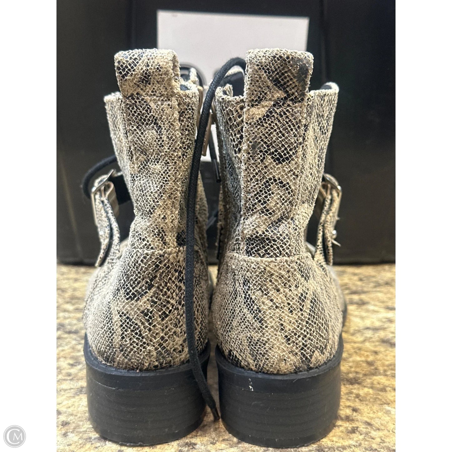 Boots Combat By Express In Snakeskin Print, Size: 8